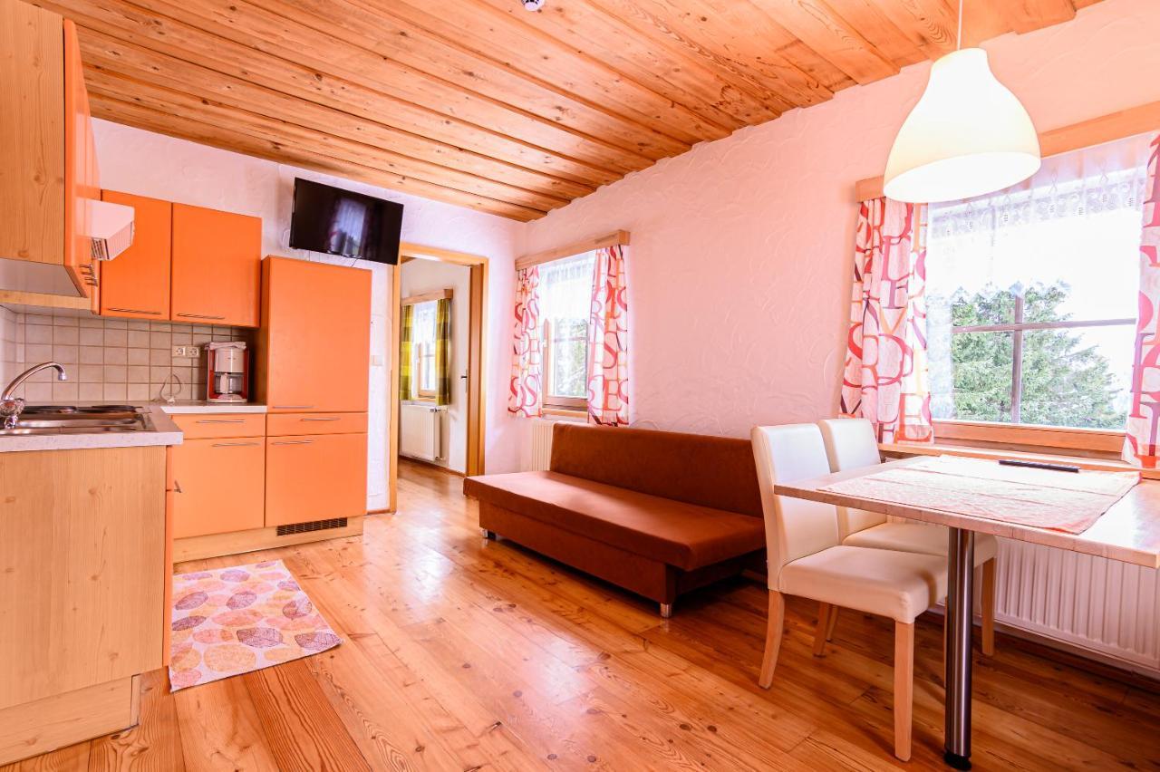 Familien Und Jugendhotel Gstemmerblick Planneralm Luaran gambar