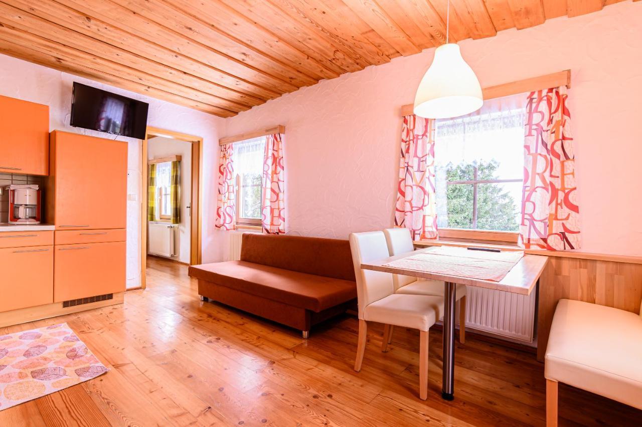 Familien Und Jugendhotel Gstemmerblick Planneralm Luaran gambar